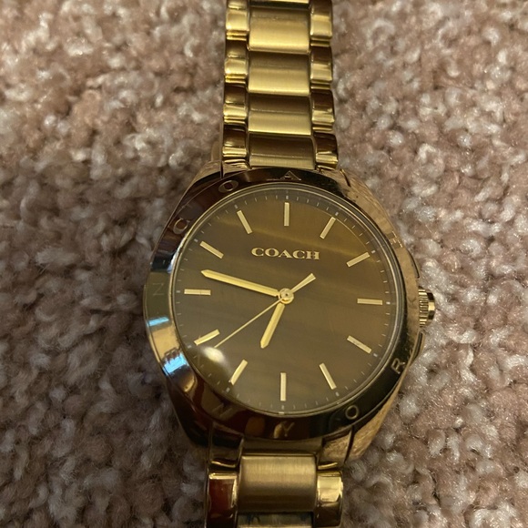Gold Coach Watch😍 - Picture 1 of 8